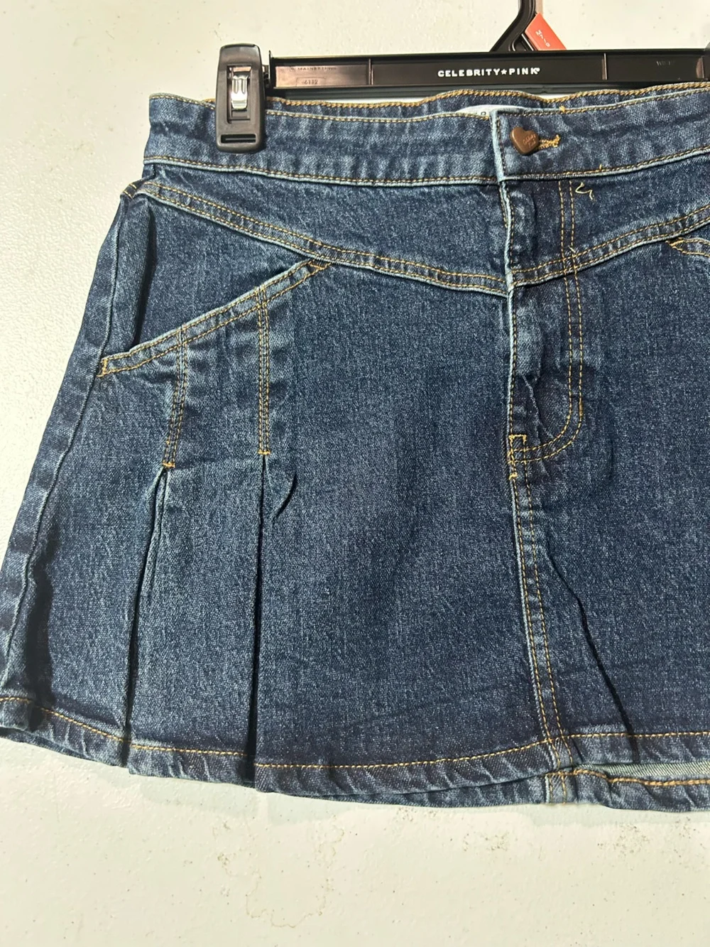 Celebrity Pink Dark Blue Denim Pleated Mini Skirt with Front Pockets size M NWT